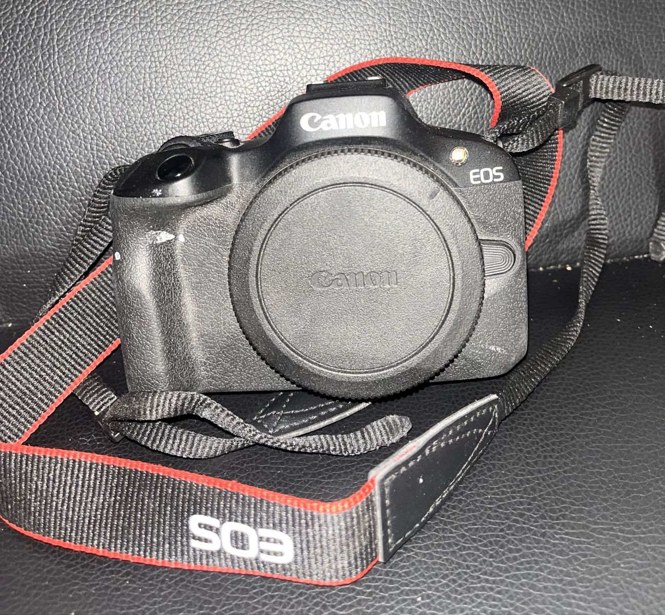 Canon EOS R100 Mirrorless Camera Body w/ Strap - Excellent Condition