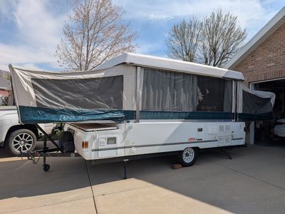 2000 Coleman Westlake Tent Trailer Pop up