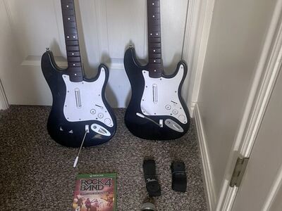 Xbox One, Sierie S X Rock Band 4 Guitar Hero Optns