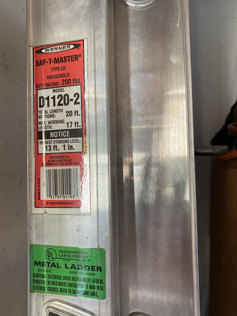 Werner Saf-T-Master D1120-2 20ft Aluminum Extension Ladder