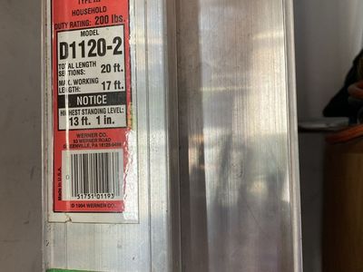 Werner Saf-T-Master D1120-2 20ft Aluminum Extension Ladder