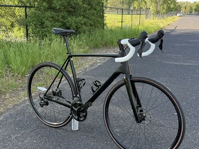 2023 Trek Emonda ALR 5 - 58cm