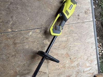 Ryobi-10 Amp Electric Expand-It Head with attachments