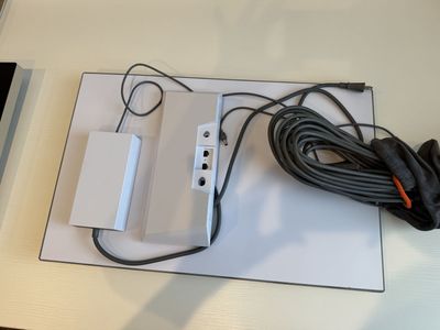 Starlink Standard (Gen 3) complete unit.