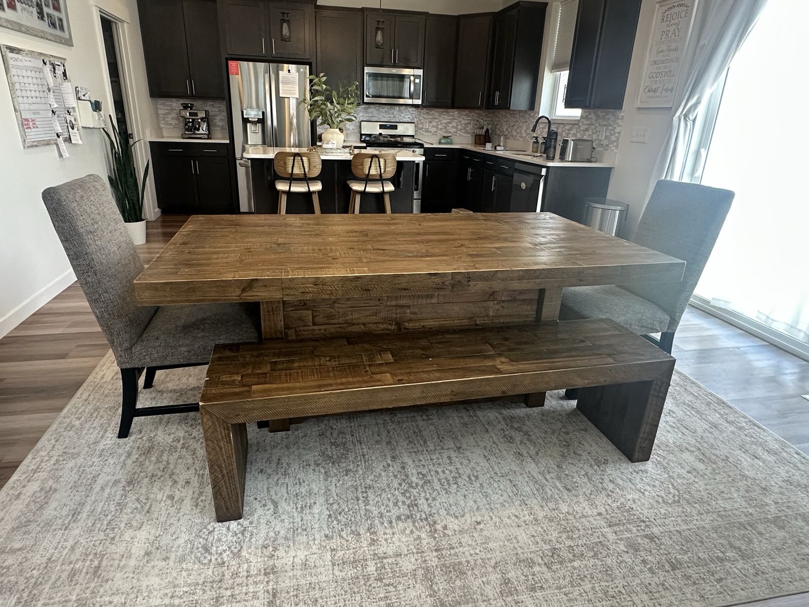 Ashley Table