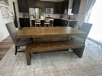 Ashley Table