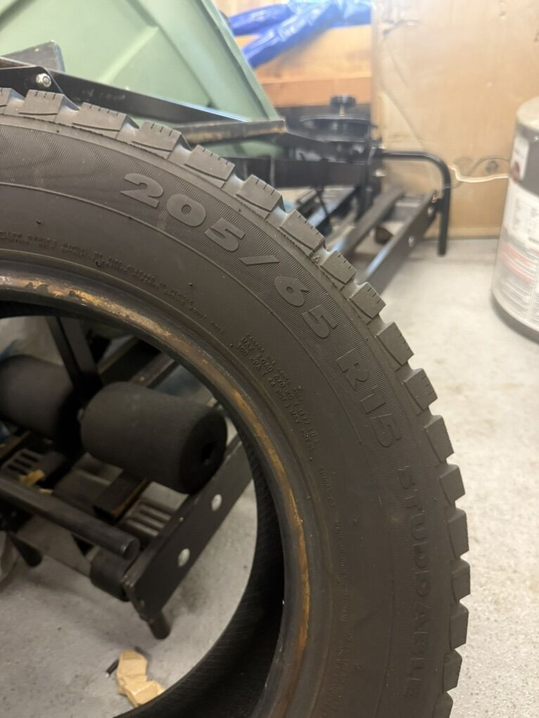 Champiro Ice Pro Snow Tires 205/65R15