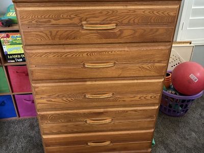 Ashley 5 drawer chest of drawers