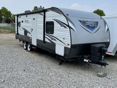 2019 Salem Cruise Lite 241RLXL