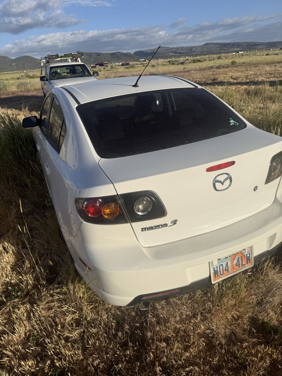 2005 Mazda 3S