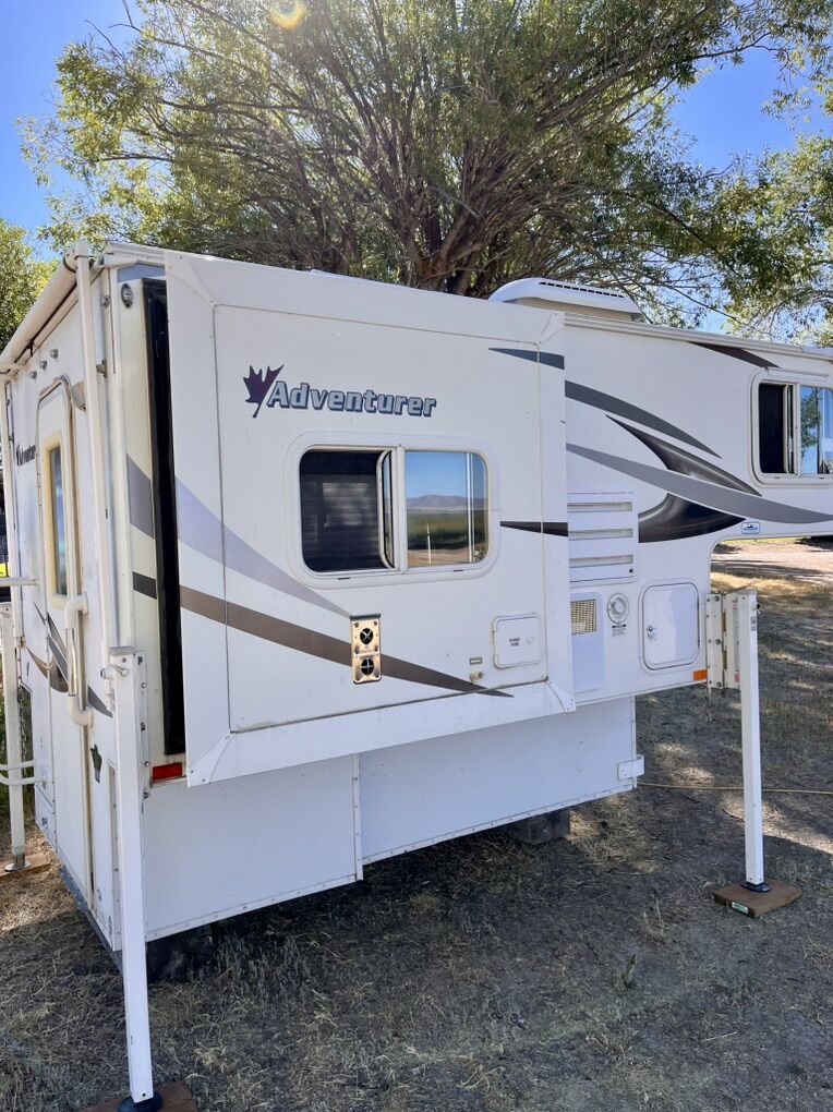2012 Adventurer 80 GS Camper
