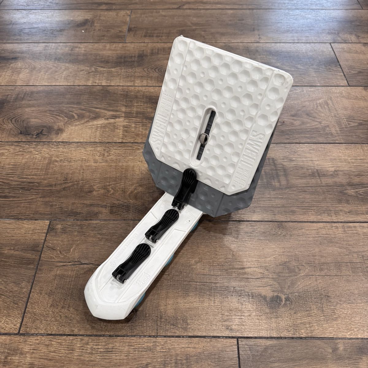 SWELL Wakesurf Creator Slim H3X Plus - Floating Shaper With Patented Extending/Rotating Face and Drag/Turbulence Reducing Textur