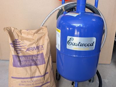 Eastwood 100lb Soda Blaster w/ Media Bag