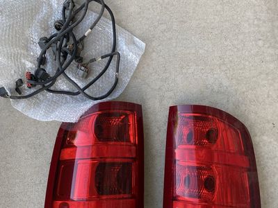 2007 to 2013 GMC Sierra tail light assemblies