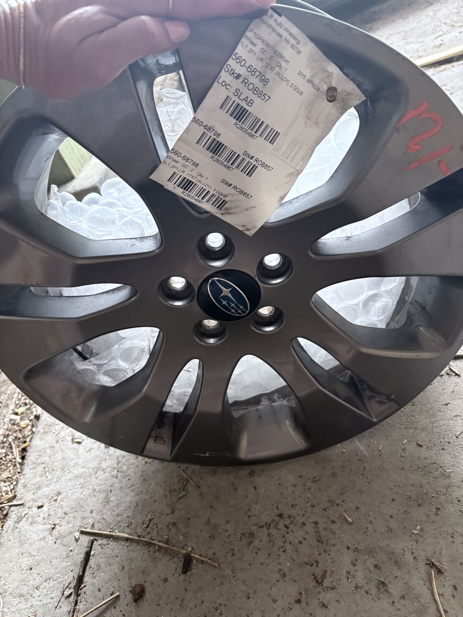 Subaru Impreza 2015 17x7 Alloy Wheel Rim 560-68798 Used