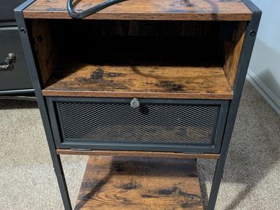 Electric/Charging Stand