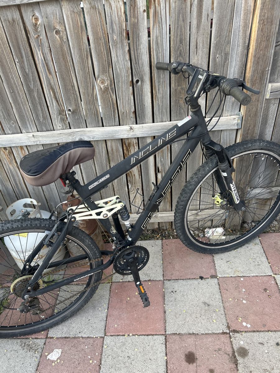 Mountain Bike 18 Speed