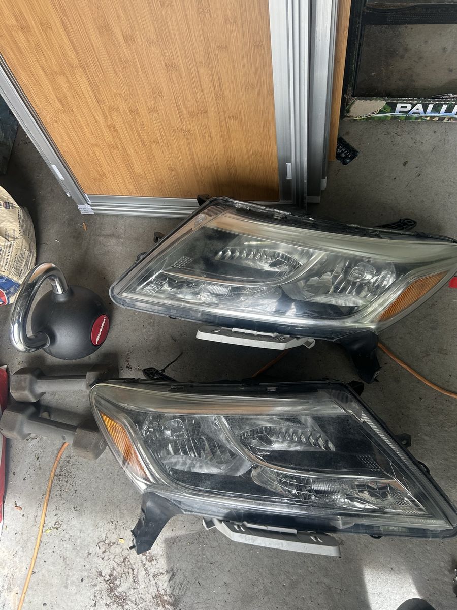 Pathfinder headlights