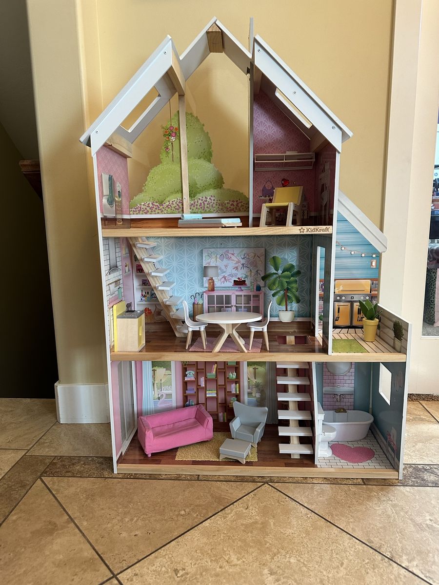 Doll House