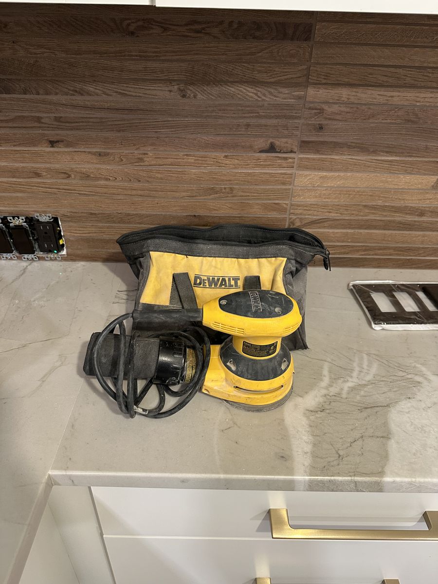 Dewalt Orbital Sander
