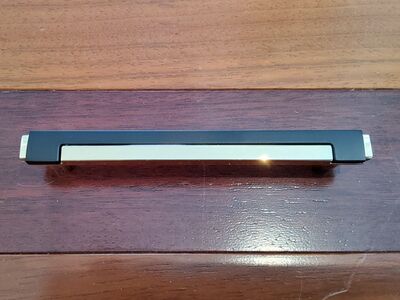 drawer and cabinet handles