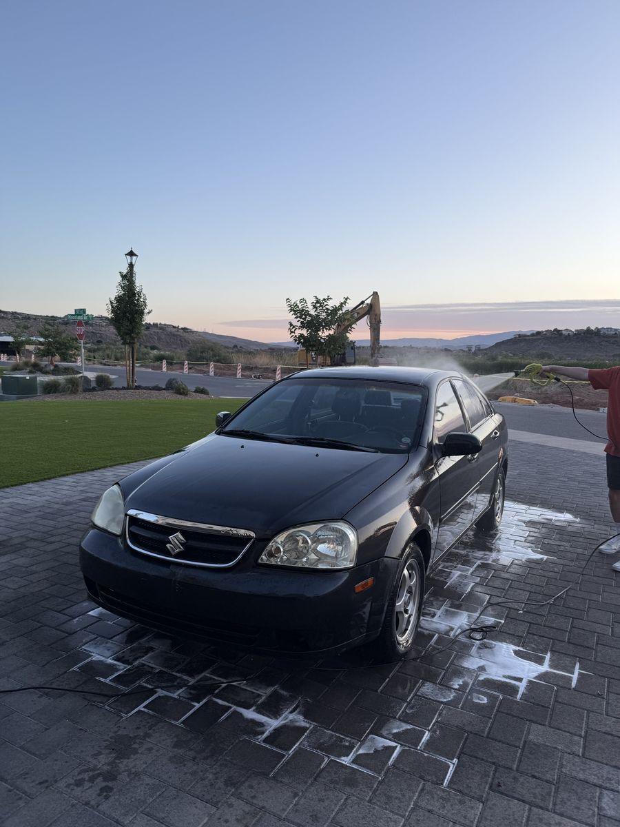 2006 Suzuki Forenza 