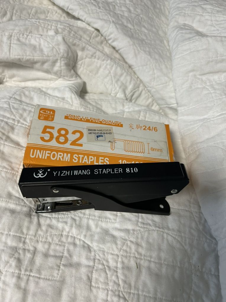 Handheld Stapler