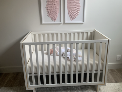 Pottery barn crib and dresser with gold accents- in great condition