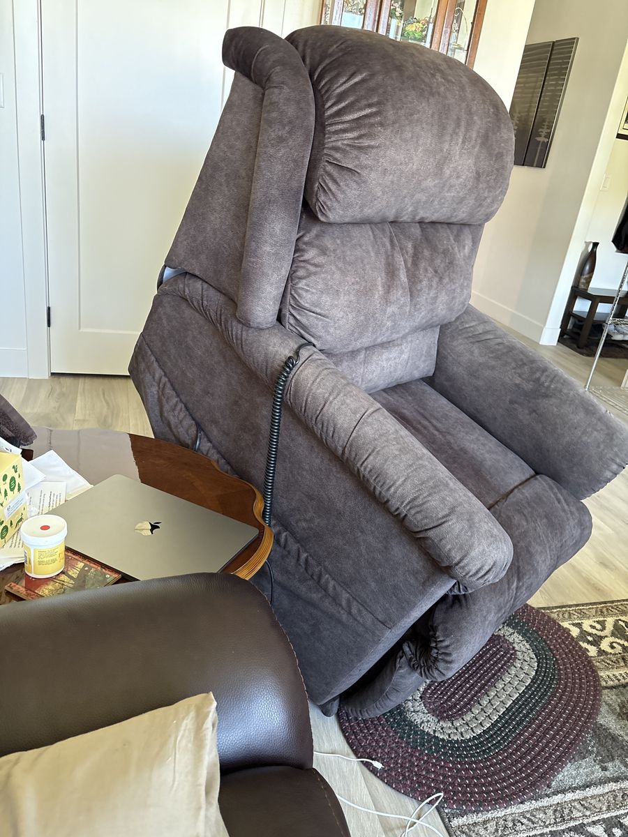 RC Willy Recliner n Lifter