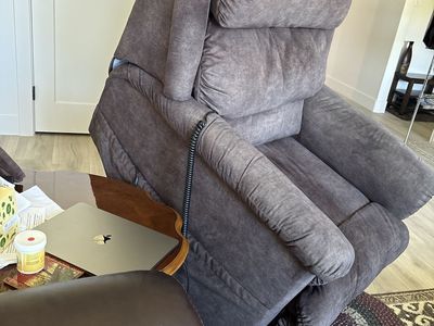 RC Willy Recliner n Lifter