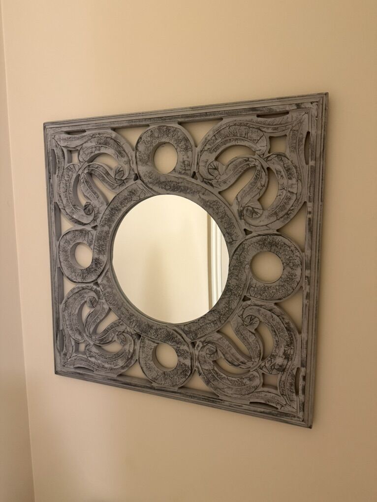 Decorative mirror