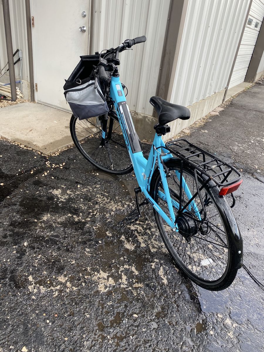 Electric E-Bike – Full Suspension – Charger Included