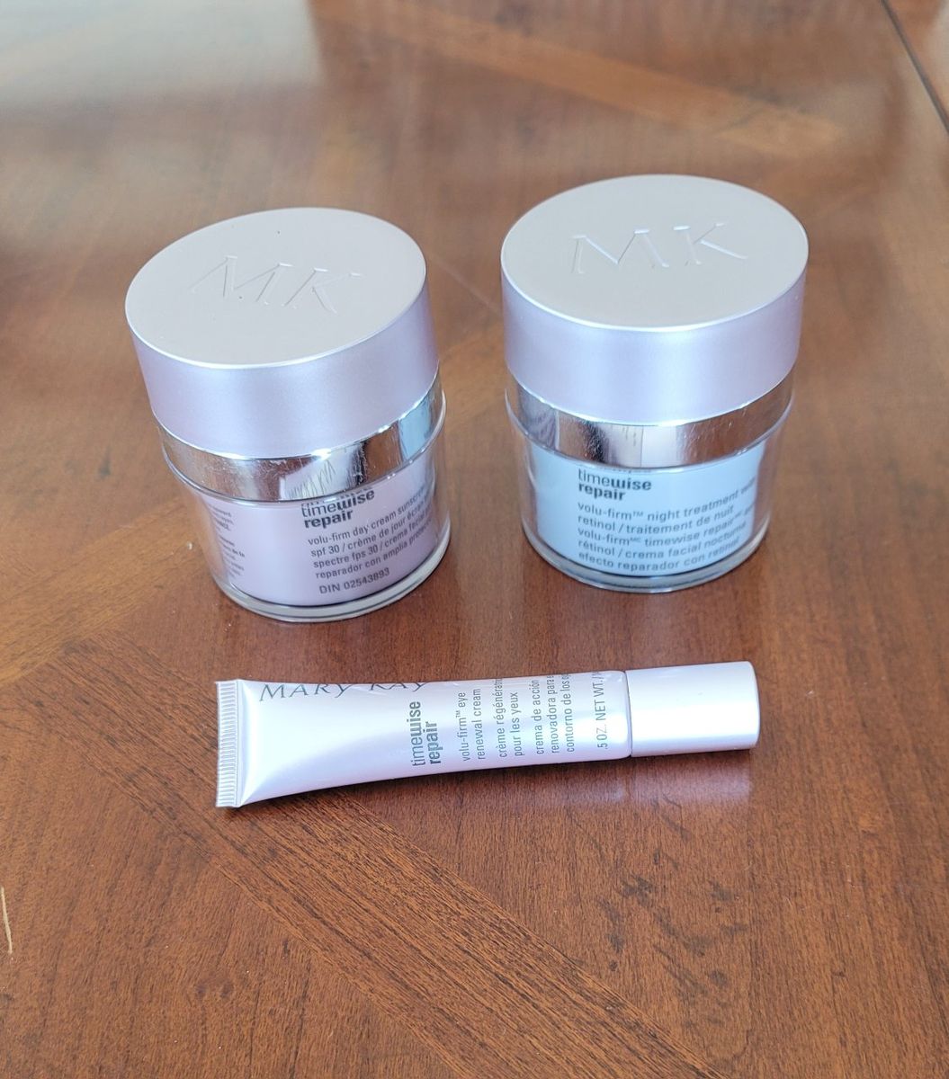 3 Mary Kay TimeWise VoluFirm Products, read ad