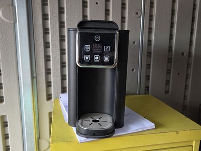3-in-1 Single Serve Coffee Maker – Touchscreen Hot & Iced Pod & Ground Coffee Machine