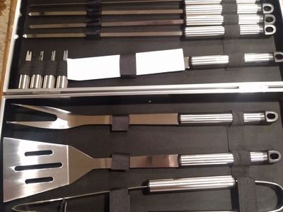 New 12-Piece BBQ Grill Tool Set in Aluminum Carry Case - Spatula, Fork, Tongs, Knife & More