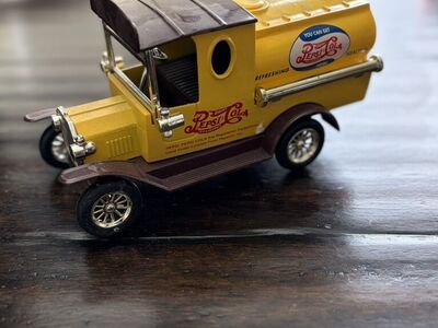 Pepsi Cola Delivery Truck Diecast Model Car 1920s