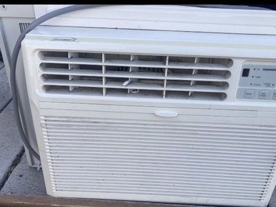 Window Air conditioner 5350 BTU