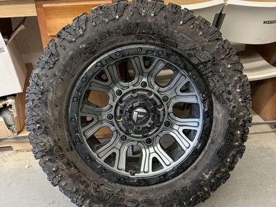 20 Rims and Tires