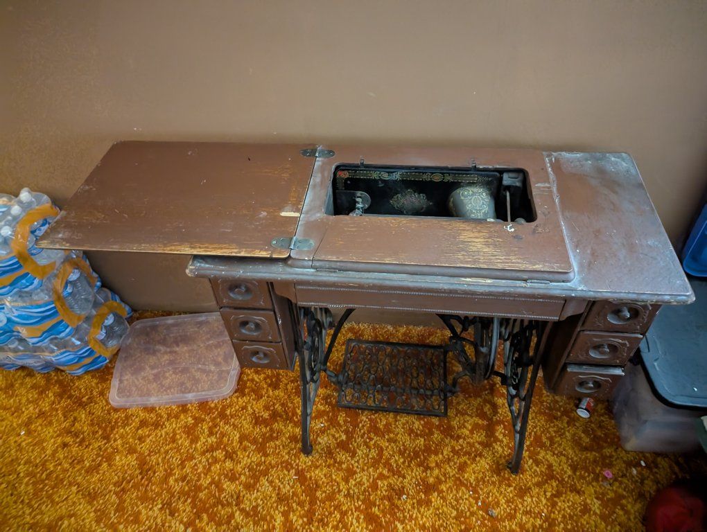 Main image 6