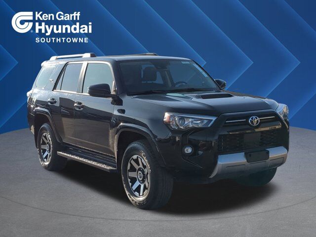 2024 TOYOTA 4RUNNER TRD Off-Road