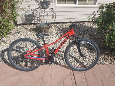 Trek Precaliber 24 Kids Mountain Bike