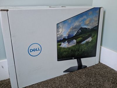 Dell SE2419HX - New in Box