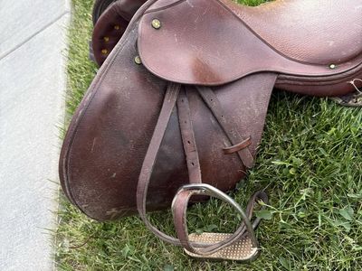 English saddle
