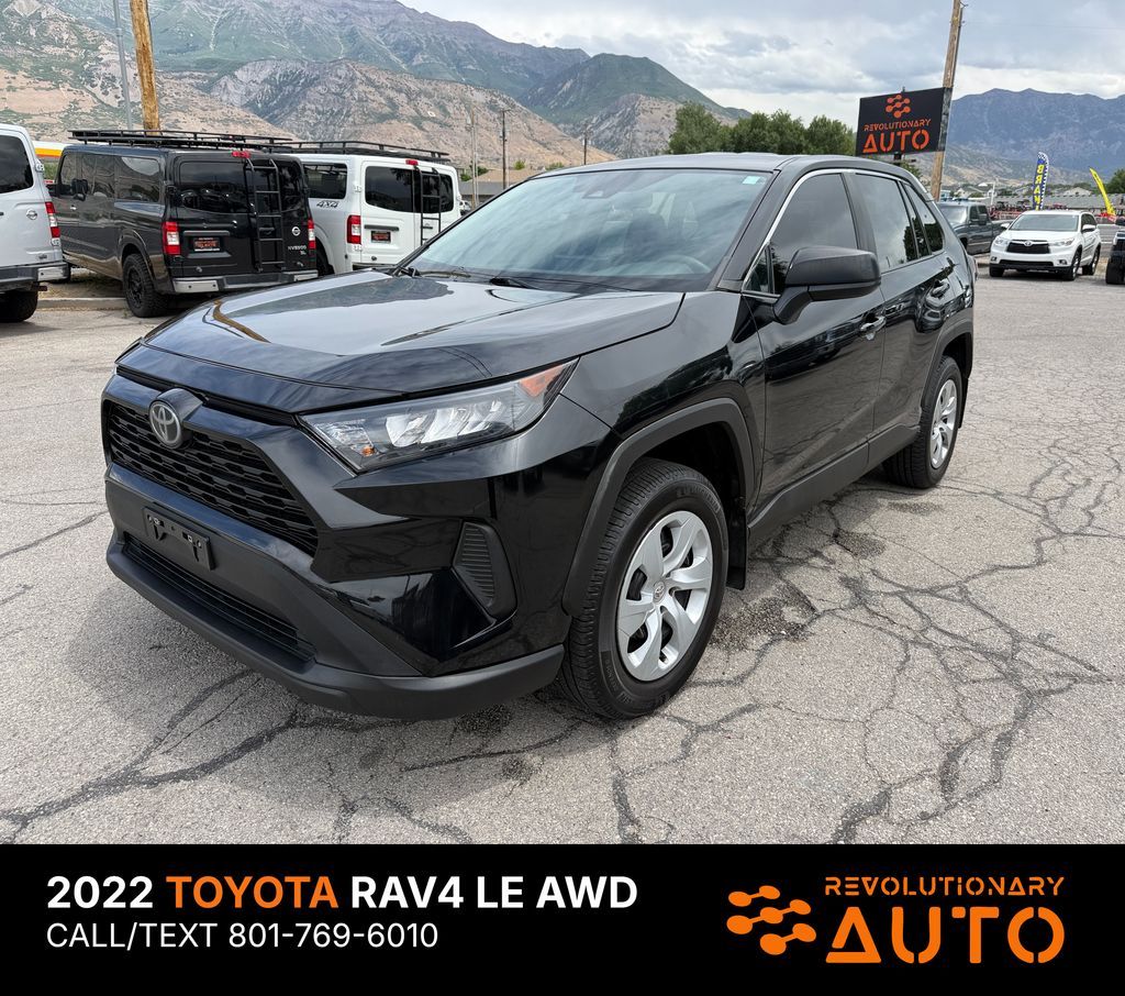 2022 Toyota RAV4 LE