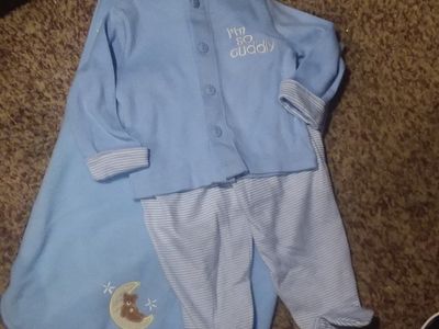 2 PIECE OUTFIT + BLANKET 0-3 MOS CUDDLY & A BEAR!