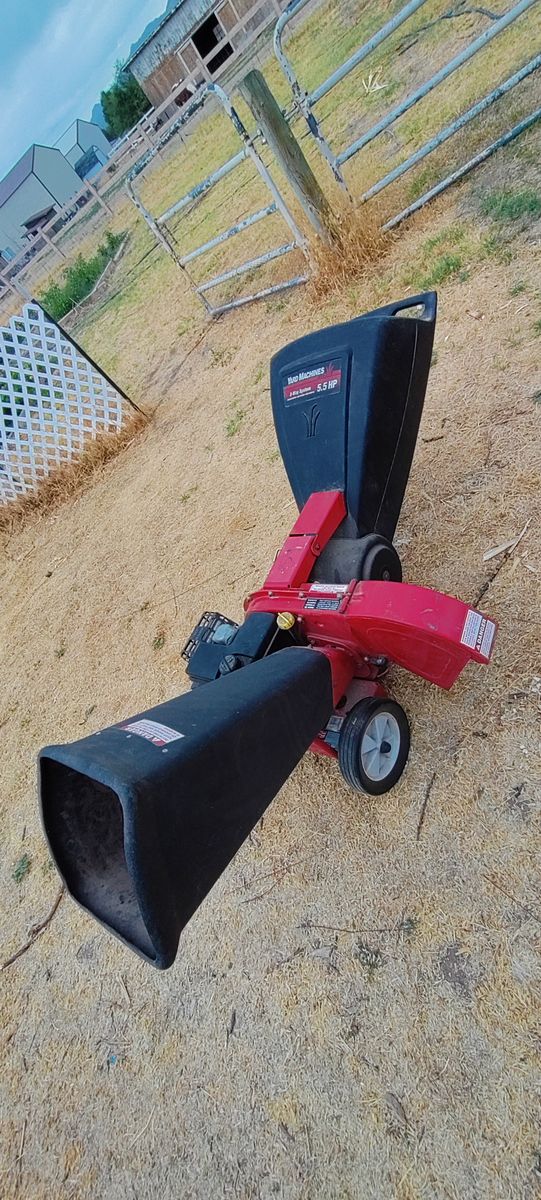 Yard machines 3-in-1 wood chipper
