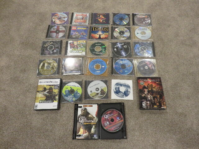 TOTAL OF 26 VINTAGE COMPUTER GAMES FROM THE VERY EARLY 2000'S - SELLING AS A LOT