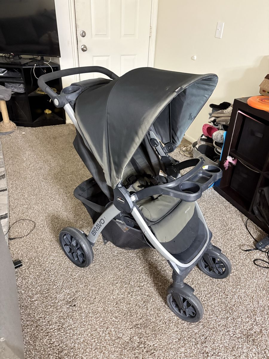 Chicco Bravo Stroller – Foldable, Parent Tray & Storage Basket