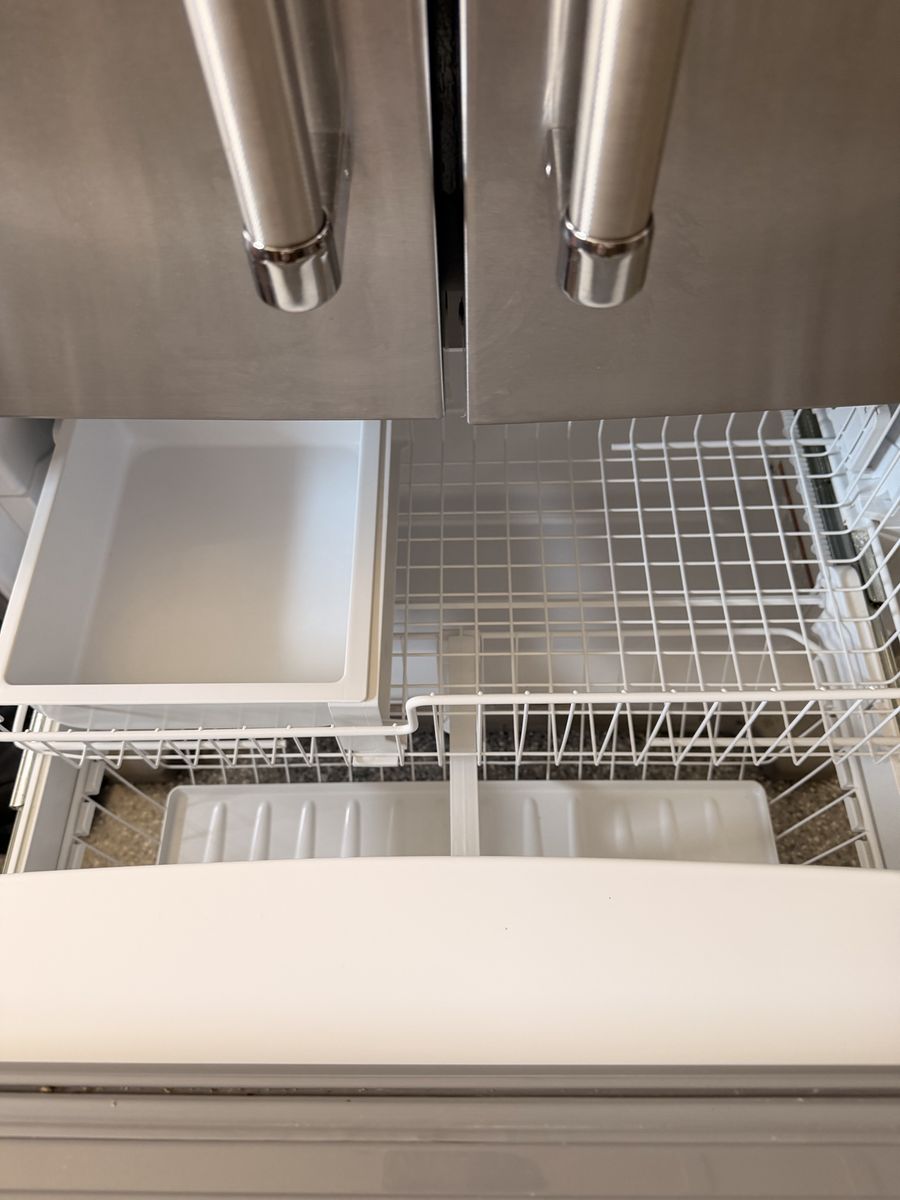 Main image 6