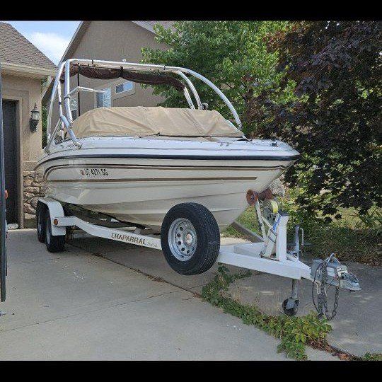 1999 Chaparral 2130 7.4l